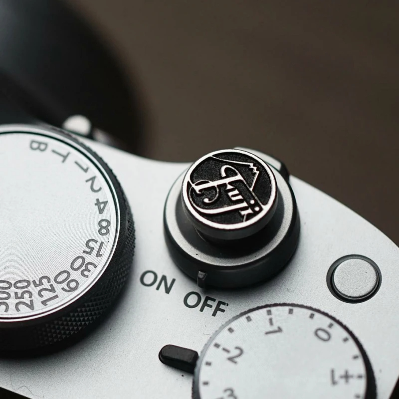 Canon Camera Eos R50 - Металлическая заглушка горячего башмака и кнопка